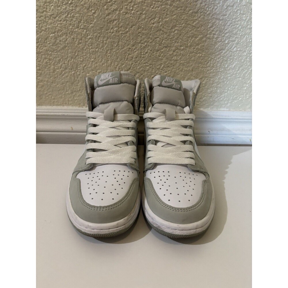 Air Jordan 1 Retro High OG Seafoam Women’s Size 8 White Green CD0461-002